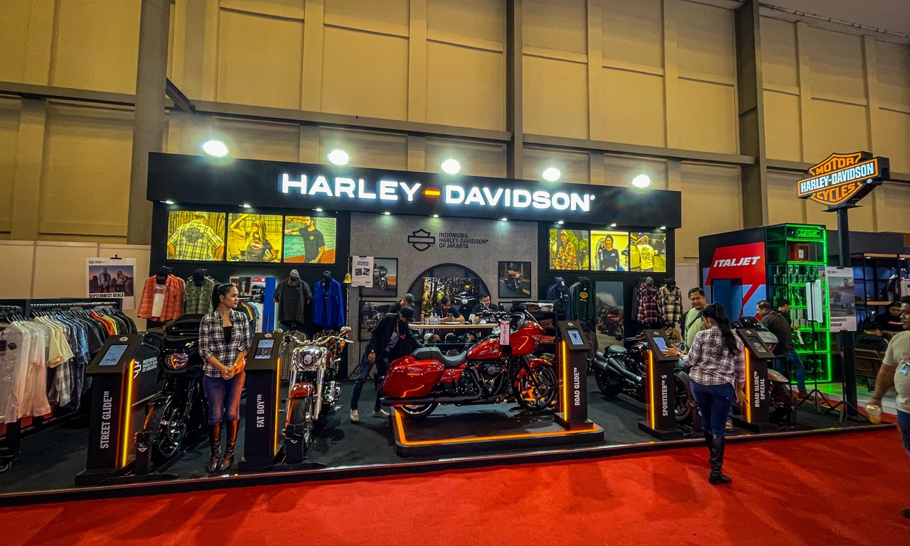 Harley-Davidson Pamerkan Road Glide Whiskey Firestorm di IMOS 2025: Perpaduan Warisan dan Inovasi Modern