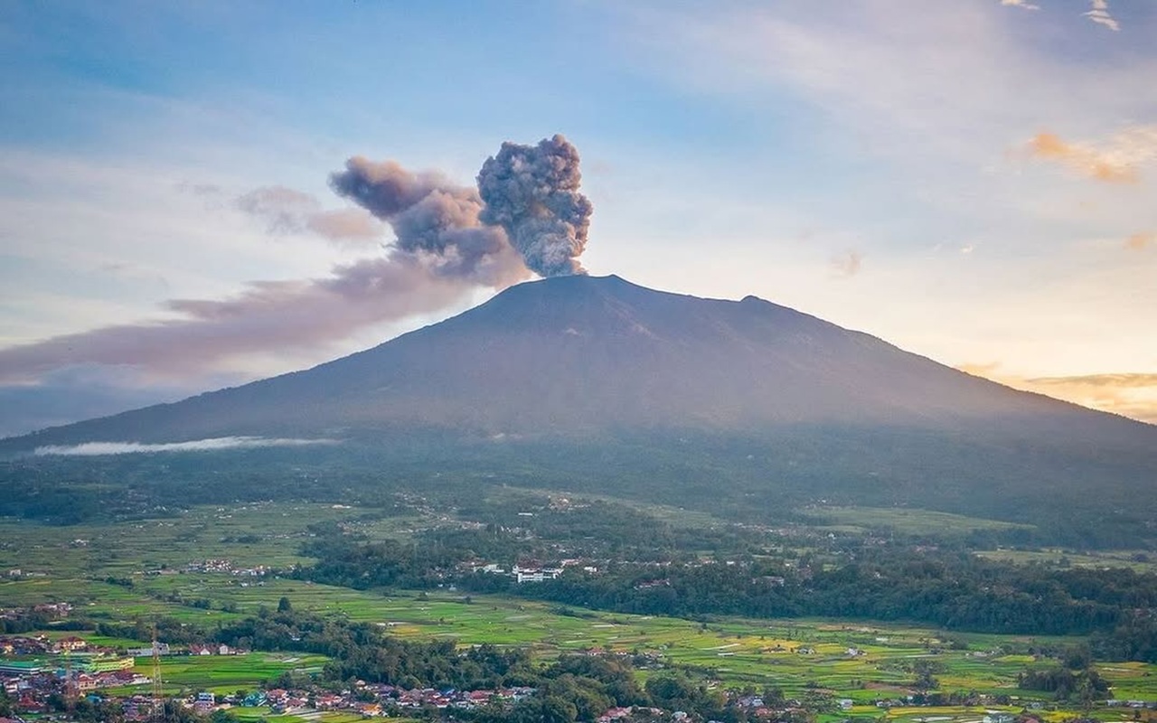 Gunung Marapi Meletus, Masyarakat Diimbau Waspadai Lahar dan Hujan Abu
