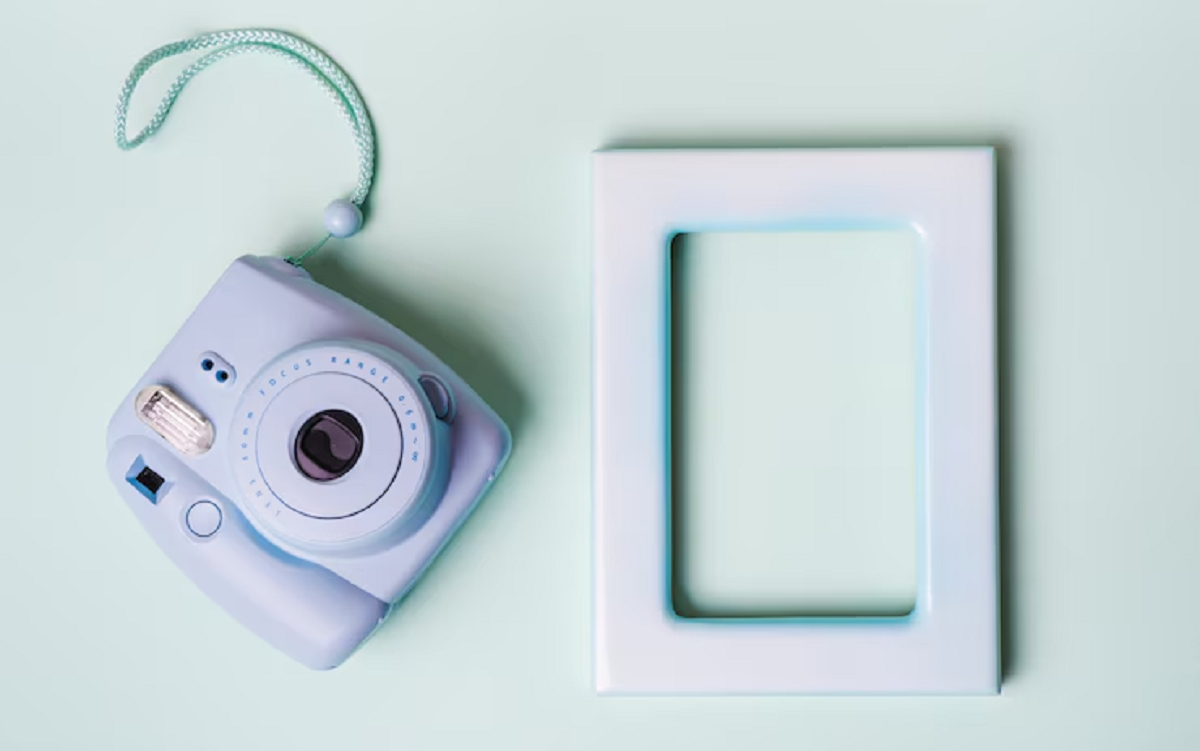 5 Kamera Polaroid untuk Mengabadikan Momen Spesial, Punya Kualitas Foto yang Luar Biasa!