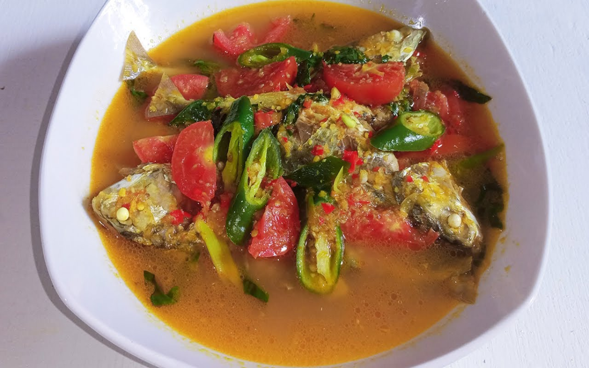 Resep Sayur Kuning Ikan Kembung yang Enak dan Rendah Kolestrol Loh