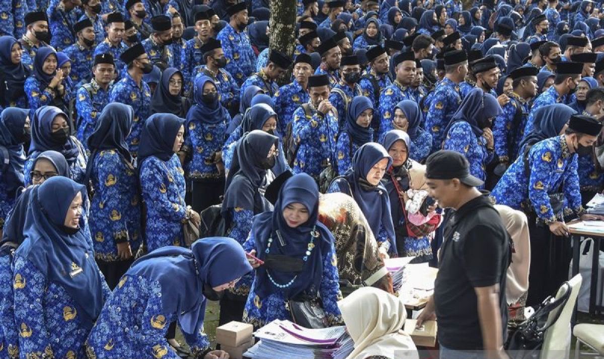 Guru PPPK Daerah Bakal Naik Kelas Jadi Pegawai Pusat, Pemerintah Larang Rekrut Staf Baru