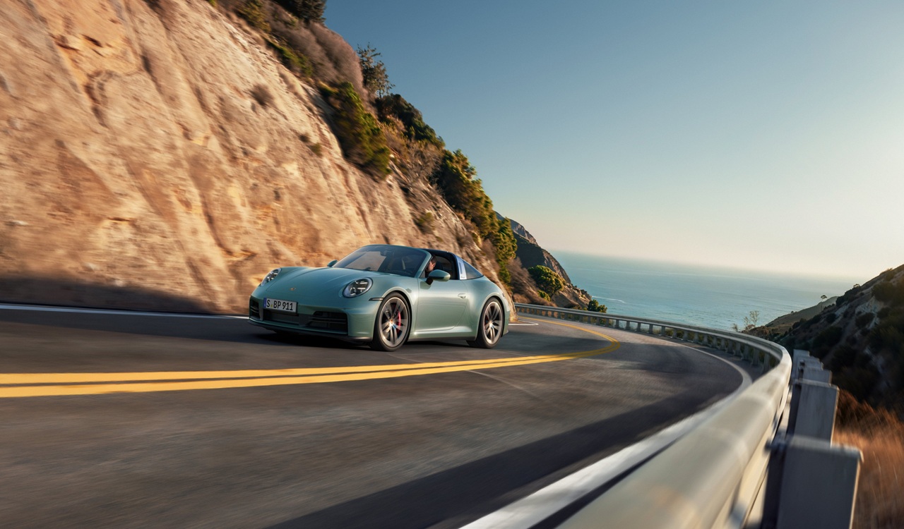 Porsche Perkenalkan Tiga Varian 911 All-Wheel Drive Bertenaga Gahar 480 PS