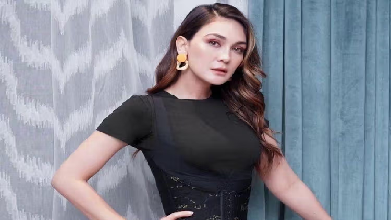 Luna Maya Jarang Pakai Sabun Saat Mandi, Apasih Alasan dan Dampak Buruknya?