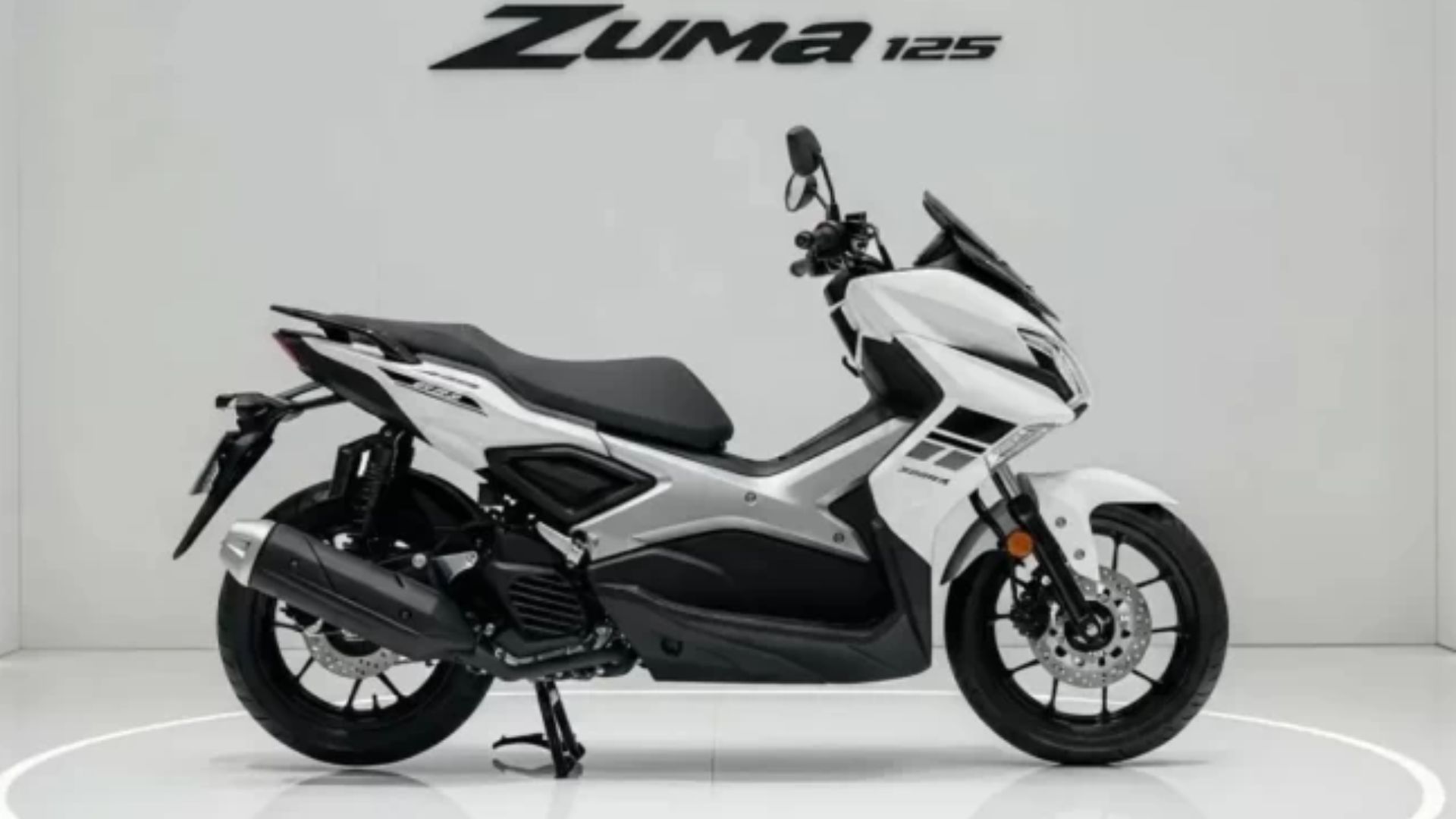 Yamaha Zuma 125: Skutik Petualang Bergaya Off-Road yang Tangguh, Irit, dan Siap Taklukkan Segala Medan