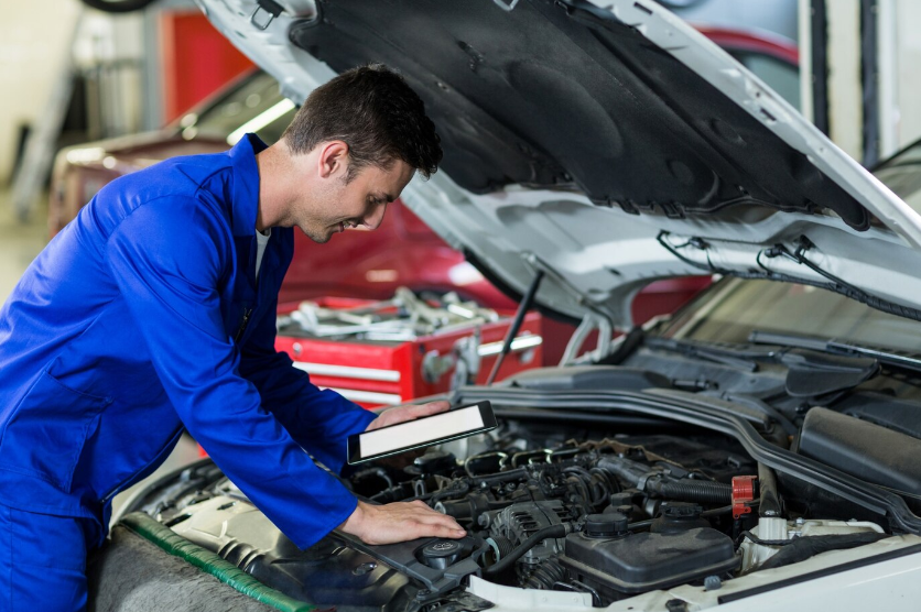 Jangan Sembarangan! Kenali Dulu Jenis dan Macam Servis di Bengkel Mobil