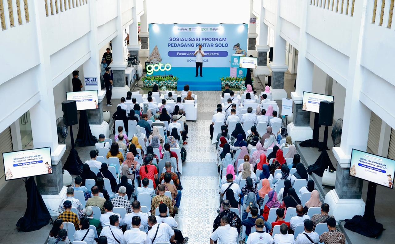 Pemkot Surakarta dan GoPay Luncurkan Program 'Pedagang Pintar Solo' Dorong UMKM Melek Digital