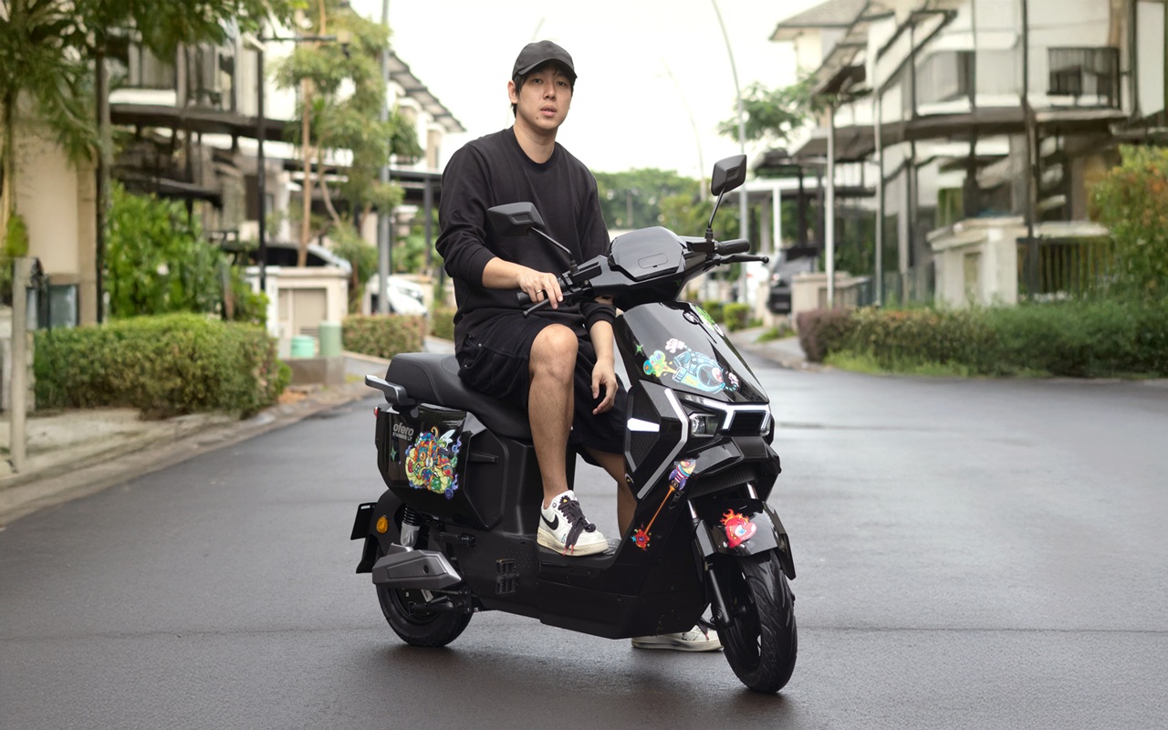 Ofero Rilis Stareer 3 Lit Brilliant Black, Tawarkan Ruang Ekspresi Lewat Stiker Eksklusif WD.Willy