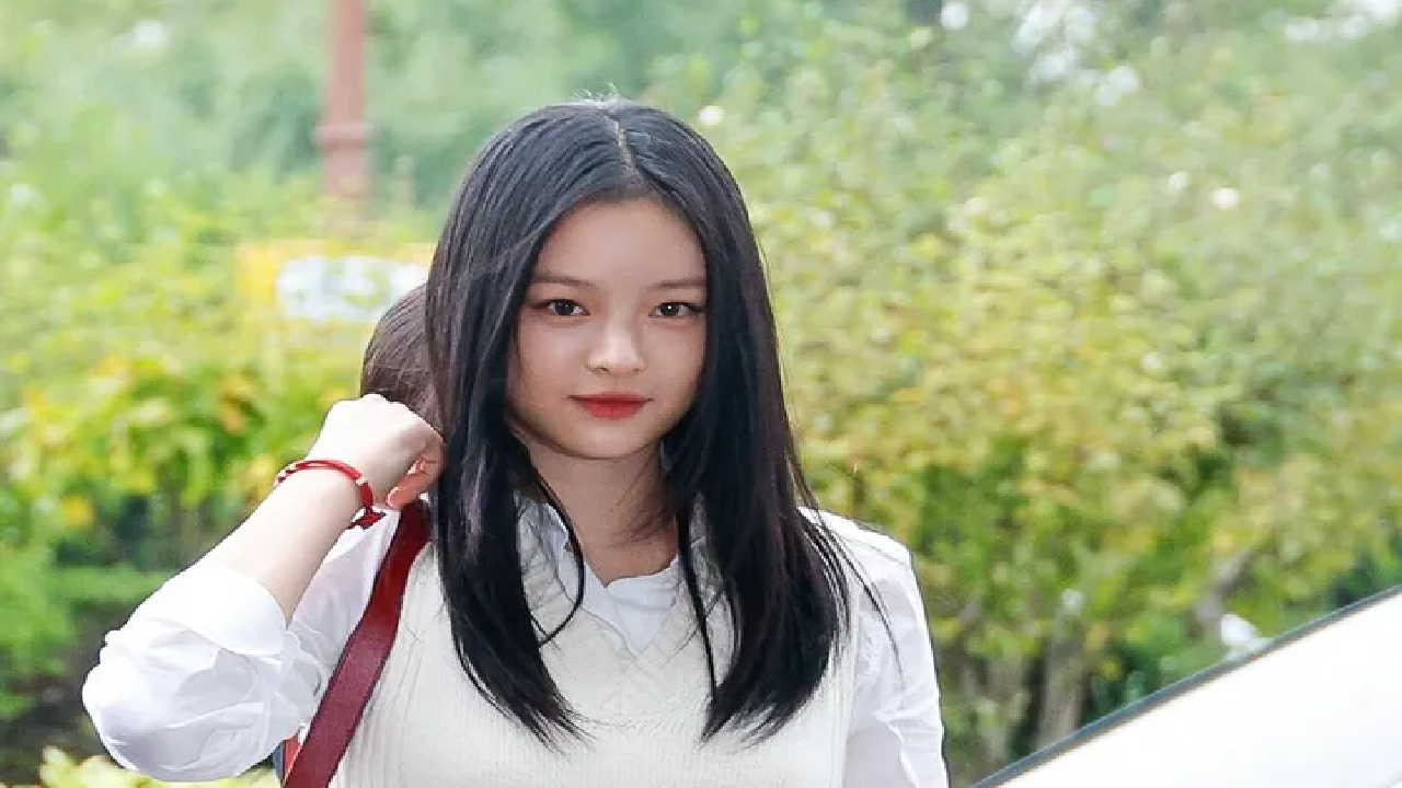 Tak Disangka! Hanni NewJeans Absen Pertemuan ADOR Karena Berada di Antartika, ADOR Siap Menjadwalkan Pertemuan kedua