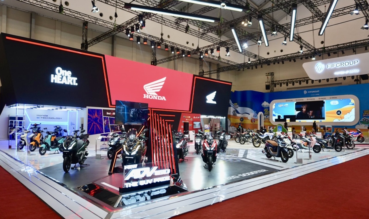 New Honda ADV160 Jadi Sorotan di IMOS 2025, AHM Tampilkan Inovasi dan Semangat Muda