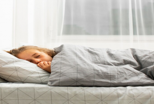 6 Manfaat Alamiah Tidur Siang, Selain Memperbaiki Mood Bisa Apalagi?