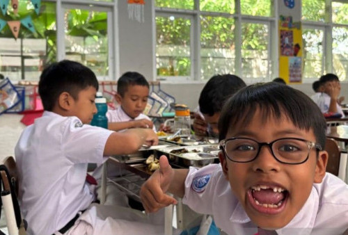 MBG Mau Dipangkas, Anak SMA Terancam Dicoret, DPR Minta Fokus ke Balita dan Siswa SMP