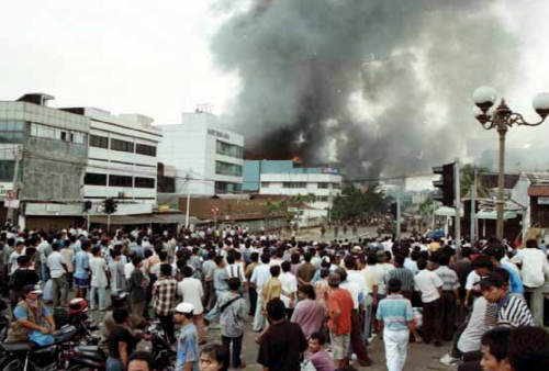 Prabowo dan Titiek Bercerai di Masa Kerusuhan 1998, Apa Saja yang Terjadi Saat Itu?