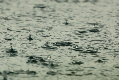 Info Cuaca Hari Ini, Sabtu 4 Mei 2024: BMKG Prediksi Hujan Ringan di Jabodetabek!
