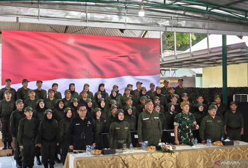 Taruna Akmil dan Akpol Turun ke Sekolah Rakyat, Disiplin Ditempa Sejak Bangun hingga Tidur Lagi