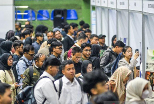 Serapan Tenaga Kerja Melambat, Industri Pengolahan Jadi Sektor Paling Tertekan