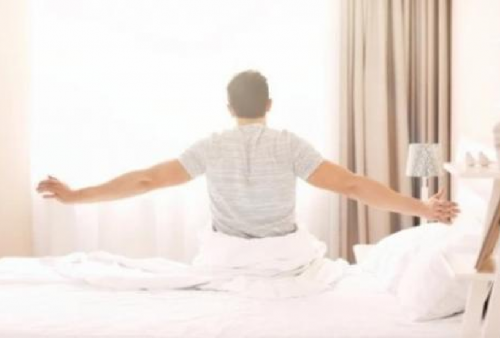 Gus Baha Berikan Tips Bangun Tidur Supaya Tidak Mudah Sakit