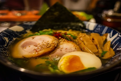 Ada Promo Terbaru Tsuka Ramen Diskon Hingga 100 Persen, Cek Paketan Makan Berdua Jadi Hemat!