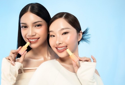Perkenalkan Glowkiss Lip Balm, Azarine Luncurkan Sun Protection Fusion Series bersama Jennifer Coppen