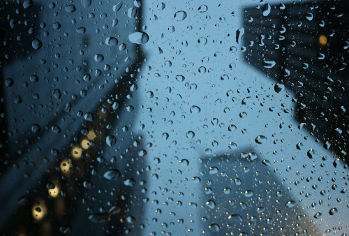 Prakiraan Cuaca di Jabodetabek Kamis, 8 November 2023: Hujan Mengguyur Seluruh Wilayah Hari Ini