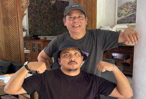 Sal Priadi Buka Suara soal Foto Bareng Sastrawan Sitok Srengenge: Sikap Saya Jelas!