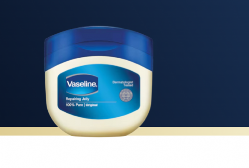 Vaseline Repairing Jelly Bisa Berikan Manfaat Ini untuk Bibir!