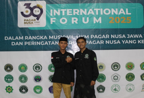 Sikap! Forum Mahasiswa Pagar Nusa Jatim Dukung KH Irfan Yusuf Hasyim Jadi Menteri Pelayanan Haji dan Umrah