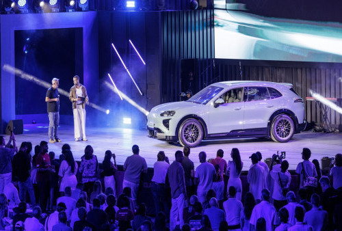 Cayenne Jadul Disulap Jadi Baru! Porsche Pamer Restorasi Gila-Gilaan di Icons of Porsche