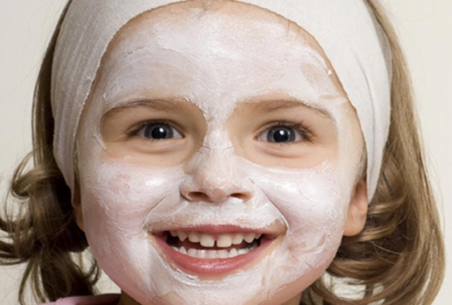 5 Bahan Masker yang Cocok untuk Anak-anak Usia 8-17 Tahun