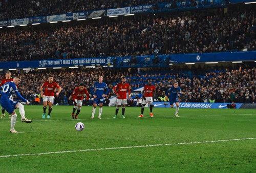 Drama Injury Time! The Blues Chelsea Sukses Menang 4-3 Atas Setan Merah MU