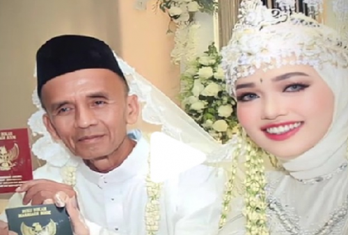 Viral Kepala Sekolah Nikah Sama Muridnya: Beda Usia 41 Tahun Bro!