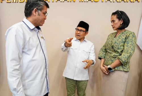Cak Imin Ngotot MBG Jalan Terus Walau Pelajar Keracunan di Mana-Mana