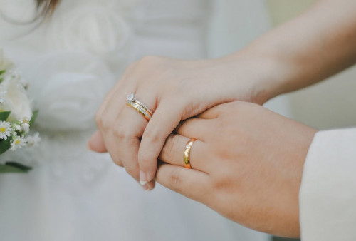 Panduan Lengkap Memilih Cincin Nikah yang Tepat, 5 Tips Ini Wajib Kalian Lakukan Agar Tidak Salah Beli!