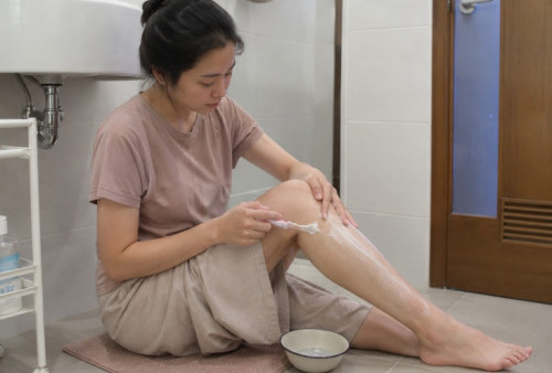 Mitos Mencukur Bulu Kaki Bikin Tebal? Dokter kulit ungkap fakta medisnya Beserta Tips Amannya