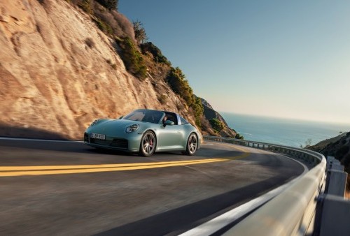 Porsche Perkenalkan Tiga Varian 911 All-Wheel Drive Bertenaga Gahar 480 PS