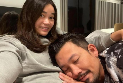 Netizen Mulai Curiga ke Istri Denny Sumargo: Lagi Hamil Ya?