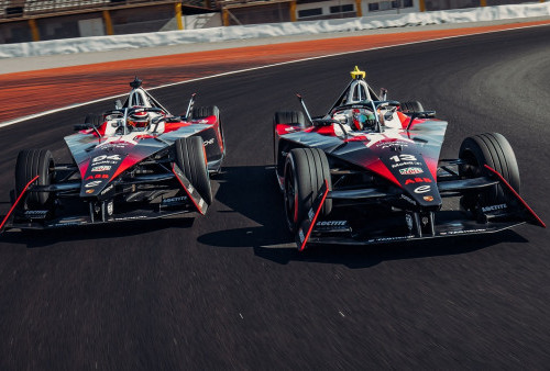 4 Porsche 99X Electric Saling Berebut Gelar Juara di Formula E