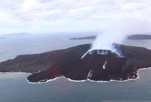 Anak Krakatau Turun Level, Tapi Jangan Geer! 224 Kali Erupsi, Warga Tetap Dilarang Mendekat