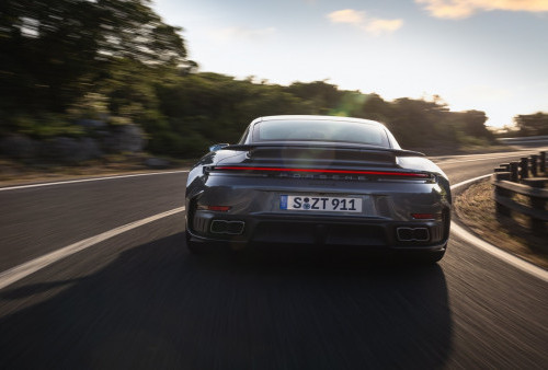 Porsche 911 Turbo S Terbaru: Supercar Hybrid Paling Bertenaga dengan Performa Superior