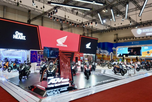 New Honda ADV160 Jadi Sorotan di IMOS 2025, AHM Tampilkan Inovasi dan Semangat Muda