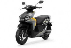 Indomobil Emotor Sprinto vs Honda Vario 125: Harga Mirip, Pilih Motor Listrik atau Bensin?