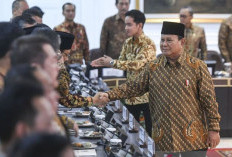 Prabowo Kumpulkan Semua Menteri ke Istana, Apa yang Bikin Sidang Kabinet Mendadak Dipercepat?