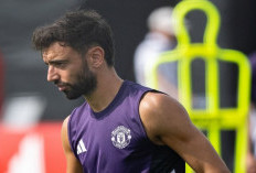 Bruno Fernandes Pergi? Ini Kata Carrick yang Bikin Fans Man United Lega