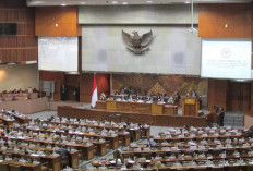 Panas Lagi! Skandal Pensiun DPR RI Seumur Hidup Kini Dibawa ke Mahkamah Konstitusi