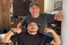 Sal Priadi Buka Suara soal Foto Bareng Sastrawan Sitok Srengenge: Sikap Saya Jelas!