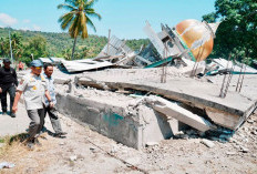 253 Sekolah Dihantam Gempa Flores, 4 Nyawa Melayang, Kemendikdasmen Baru Pasang Tenda Darurat