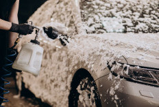 Sering Salah! Ini Cara Mencuci Mobil yang Aman Agar Cat Tidak Rusak